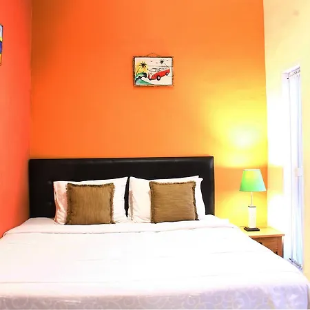 D\'Lumbung Suites And Residence