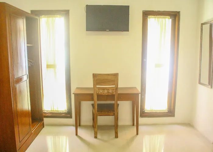 D'lumbung Suites And 3* Seminyak