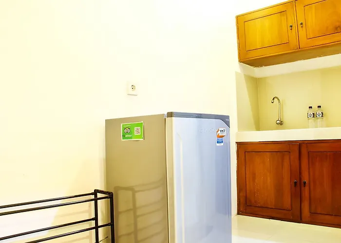 D'lumbung Suites And 3* Seminyak